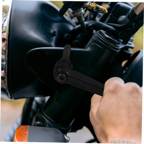 4 Pack Alloy Clamping Handle Tightening Lever Set For Machines, Furniture, And Electronics, Heavy Duty Quick Clamp Handles With Secure Locking System, Versatile Durable Easy Grip For DIY Projects And Industrial Use, black lever tightening a machine