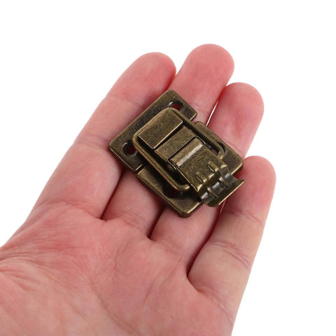 Old School Dope Retro Style Decorative Box Latch Set Iron Metal Buckle Lock For Metal Boxes Vintage Toggle Cabinet Latch Easy Install