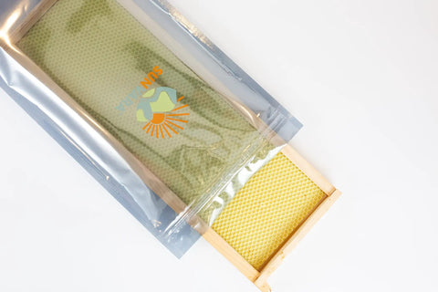 Beekeeping Gear Resealable Beehive Frame Storage Bags 10 Pack For Honeycomb Frames Reusable Hive Frame Organizer in use.