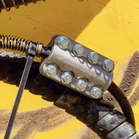 Fast In-Field Hydraulic Hose Repair Clamp For Leaks 1/2 Inch High-Pressure Hose Patch That Lets You Seal It Up On The Spot Without Removing The Hose, Durable Clamp Only attached to a hose.