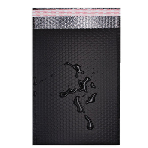 Black Bubble Mailers 4x6 Inch Self Seal Padded Envelopes Made With Thick Poly Bubble, 50 Pack, showing water resistance on surface