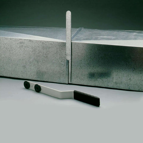 Offset Duct Stretcher For One Hand Drive Cleat Install, DS2 Style tool showing adjustable wheel and handle near duct work