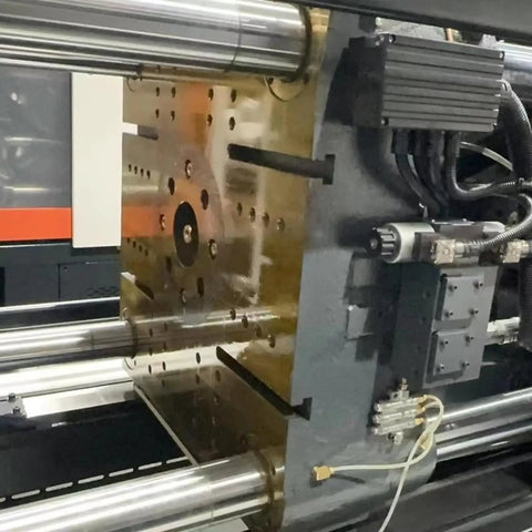 Detail of Top Shelf Hydraulic Injection Molding Machine For Plastic Chair Production showing the hydraulic press mechanism.