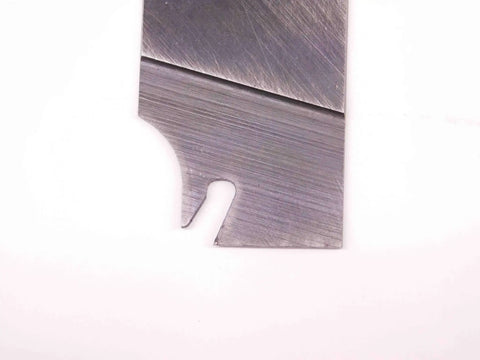 Self Grip Double Ended Right Hand Indexable Cutoff Blade For Precision Machining Pro Grade Durable Tooling Accessory With BR9205CN4 Ideal For Clean Cuts And Fast Changes, close-up metal blade