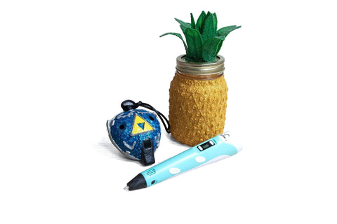 3D Printing Pen With Display And Starter PLA, Stencil Book Plus Project Guide alongside 3D printed objects on white background.