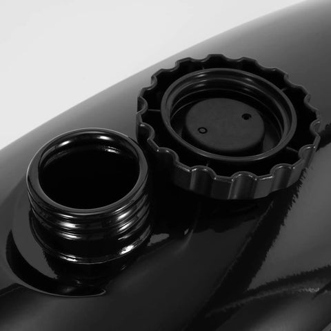 Close-up of cap and vent on Gas Tank With Cap Petcock Vent For 150cc And 250cc Go Karts And Mini Bikes Durable Replacement Fuel Tank