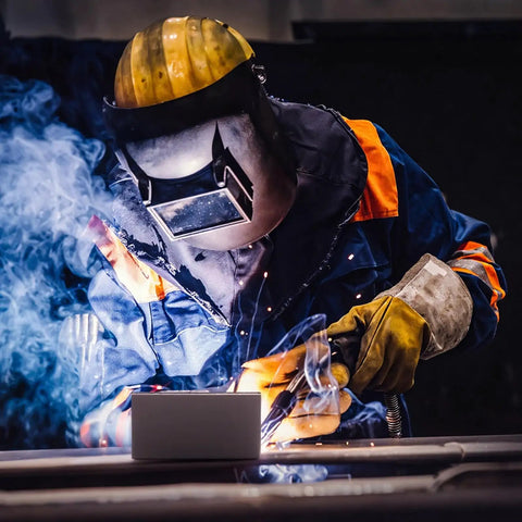 Welder using 20 Pack Aluminum Welding Coupons 2 X 4 X 1 Eighth Inch Sheets For MIG TIG Stick MMA Welding Practice Kit