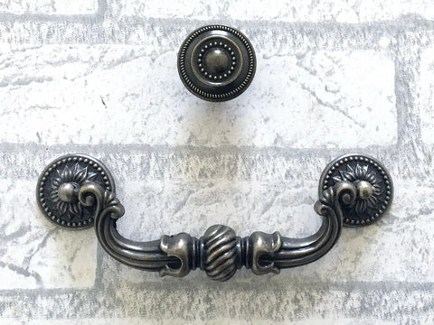 Vintage Style Bail Drawer Pull Antique Bronze Cabinet Handle Dresser Pull Hardware 5.75 Inch Center To Center 7.2 Inch