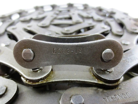 Close-up of A2050 Double Pitch Conveyor Roller Chain 10 Feet with One Connecting Link for Farm Use 1.25 Inch Pitch 6317 Lb Tensile Strength