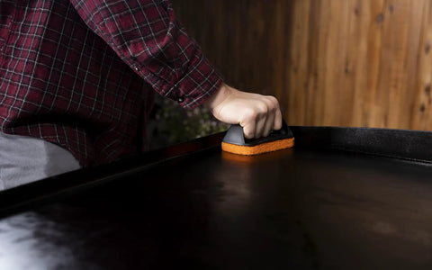 Griddle Cleaning Kit 8 Piece Set For Outdoor Griddles Durable Rust Resistant Tools Heat Resistant Scrapers And Sponges In Black Orange Silver Easy Cleanup After Backyard BBQs And Everyday Grilling Sessions, hand cleaning flat-top griddle with orange sponge pad