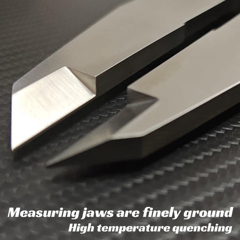 Close-up of the long jaws on a Digital Caliper With 0 To 24 Inch 600mm Measuring Range, Large Range Electronic Caliper in Stainless Steel.