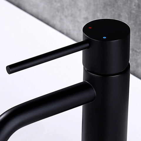 Close-up of the Dope Matte Black One Hole Bathroom Faucet With Pop Up Drain And Supply Hose, Single Handle Lavatory Faucet For Sink