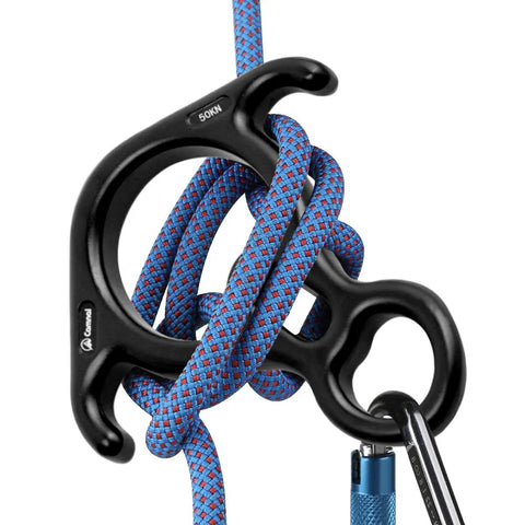 Beefy Rescue Figure Belay Device For Rock Climbing And Peak Rescue 50 kN Load Descent Gear with rope and carabiner detail