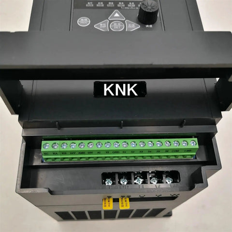 380V VFD Frequency Converter 0.75KW To 7.5KW Vector Drive 3 Phase Speed Controller showing top controls and connections