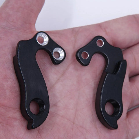 Derailleur Hanger 61 Replacement For Mountain Bikes, CNC Aluminum Alloy Rear Mech Dropout Upgrade in hand