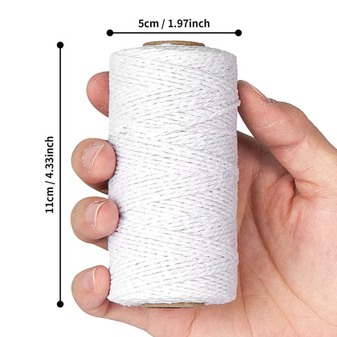 White Cotton Butchers Twine String For Cooking And Roasting 2Mm Bakers Twine 328 Feet Long Durable Kitchen String in hand