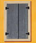 Outdoor wooden shutter with 10 Pack 2 Inch Matte Black T Strap Shed Hinges For Barn Doors And Gates Heavy Duty Strap Hinges