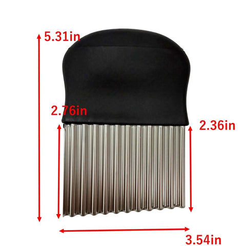 Front view of LGXEnzhuo stainless steel crinkle cutter with black handle; corrugated wavy blade, 3.54in wide, 5.31in tall