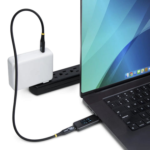 USB C Power Tester And Digital Multimeter Bi Directional Voltage And Current Meter 240W PD EPR Cable Port Tester Real Time Display Grab And Go IT Pro Tool For Quick Diagnostics connected to laptop and charger