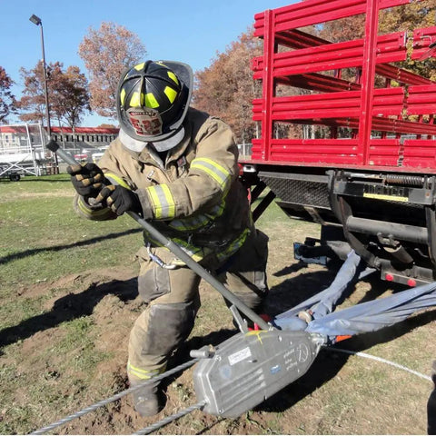 Built Tough 4 Ton Manual Wire Rope Hoist Packing 8000 Pound Capacity With 150 Feet Lift And Smooth Galvanized Cable For Zero Hassle Rigging As Your Go To Come Along Puller Tool