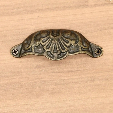 Prime Sleek Distressed Antique Brass Seashell Cabinet Pulls 8 Piece Set embossed handle with classic design for kitchen drawers