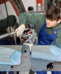 Mechanic installing Easy Install Car Window Glass Channel Retainer Clips One Piece Lifter Bracket Slot Fix For Most Cars
