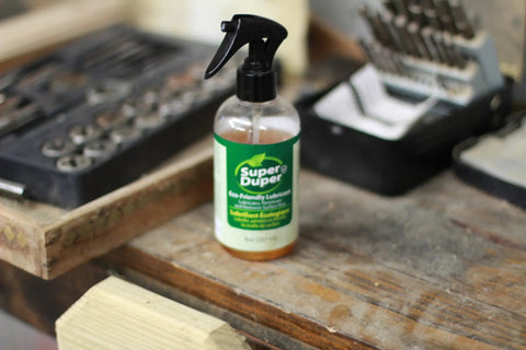 Eco Friendly Multipurpose Lubricant Spray Penetrating Oil For Auto Home Bike RV Removes Surface Rust And Lubricates in 8 Oz Bottle