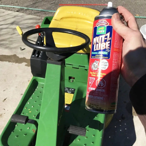 Toolbox Upgrade Odorless Penetrating Lubricant And Corrosion Inhibitor For Rusted Bolts Hinges And Locks, Multi Use Spray For Tools Electrical And Trailer Maintenance, Fast Acting Rust Busting Breaker For Automotive Farm And Marine Gear, 400 ml can held by hand