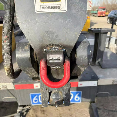 3.15T red welded D-ring lifting attachment on alloy steel die-forged rigging bracket