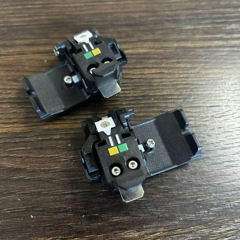 SP03 Sheath Clamp Fiber Holder Chuck Fixture For Fusion Splicers FSM 90R FSM 88R FSM 90S FSM 90S Plus FSM 88S FSM 88S Plus