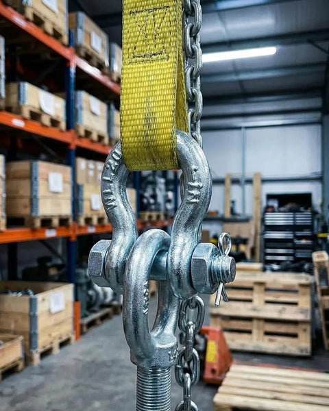 3 Pack Chain Shackles Set Heavy Duty Alloy Screw Pin Anchor Shackles With Working Load Limit Two Tons 4400 Lbs For Rigging Tow Marine Half Inch Built For Harsh Weather And Heavy Duty Rigging, close-up on yellow strap and chain