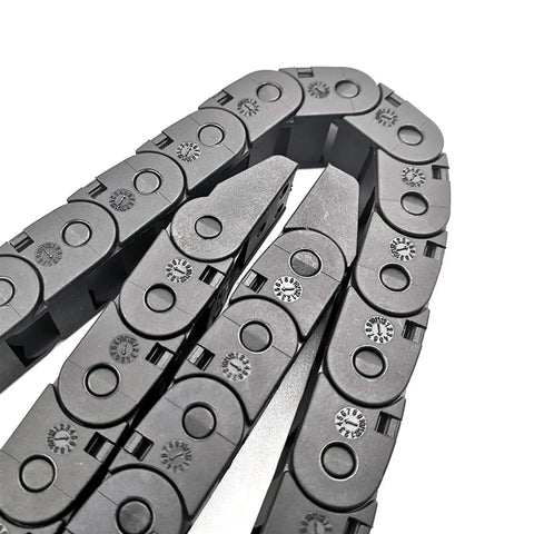 Heavy Duty 1 Meter 10x11mm Cable Drag Chain Bridge For Engraving Machines And Roller Tanks Silent Motion Transmission R28 Exterior Grade with flexible sections.