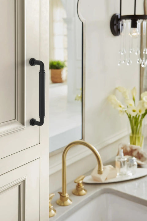 Top Shelf Matte Black Cabinet Pull With Straight Up Slick Transitional Design For A Total Drawer Game Changer Featuring No Fuss Mounting And Rock Solid Grip On Kitchen Cabinets.