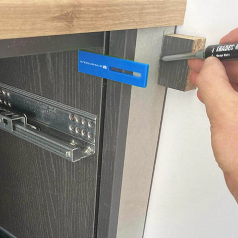 Wardrobe Closing Clips For Cabinets And Woodworking Projects 18mm Board Clamp Tools Adjustable Closing Clips Set in use.