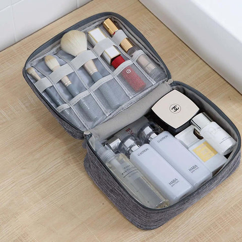 Hella Organized Travel Case For Small Electronics And Usb Charging Gear Including Phone Cables Mouse Sd Cards Power Bank Earphone Bag with grey mesh interior.
