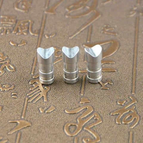 Half Moon Aluminum Arrow Nocks for Crossbow, DIY Arrow Shafts, ID 7.6/6.2mm, silver nocks on textured background