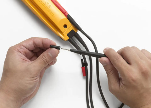 Hands using Non Contact Voltage And Current Tester With Auto AC DC Detection, Detachable SlimReach Probes