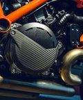 Beefed Up Engine Connecting Rod For 125 And 175cc Motorcycles Fits DT125 DT175 MX175 TZR 125 Models Delivers Tough Durability And Smooth Power Transmission For Quicker Acceleration And Longevity in motorcycle engine bay, carbon-fiber cover