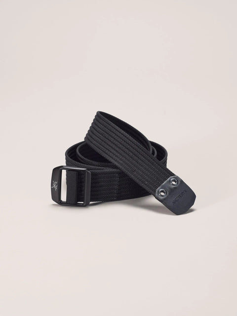 Rolled 38mm webbing belt with metal buckle, black medium, for everyday carry. Durable and fair trade certified materials.