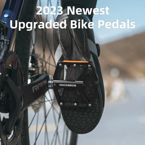 Cyclist using Dope Aluminum Flat Pedals With Reflective Strips For Mountain Bikes And BMX MTB Road Bikes on a road bike