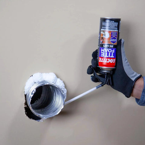 Applying Big Gaps Bright White Insulating Foam Sealant 12 Oz Can 2 Pack Expands To Fill Cracks Up To 3 Inches For Insulation