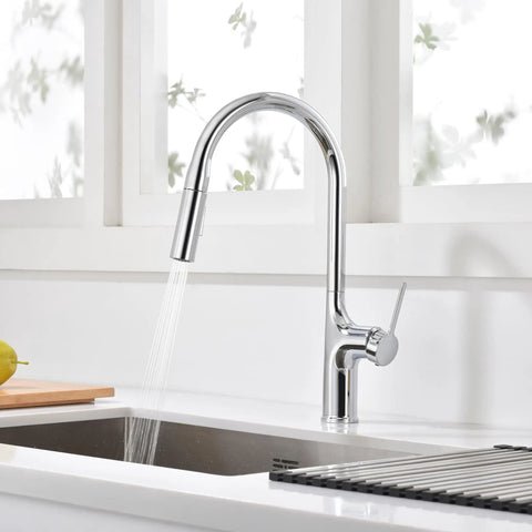 SUMERAIN Kitchen Faucet with Pull Down Sprayer Dual Mode Brushed Gold, chrome faucet in kitchen sink with flowing water.