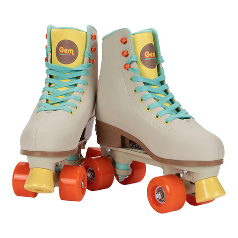 Cream Quad Roller Skates With Adjustable Size From Small To Large Velvet Liner For Cushioned Rides ABEC 5 Bearings Classic PP Hard Boot
