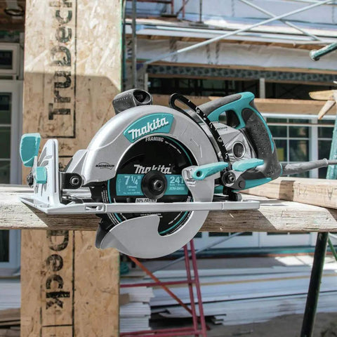 Lightweight Magnesium Hypoid Saw With Seven And One Quarter Inch Blade, 13.2 Lb Job Site Tough Power Tool, Oil Bath Tech