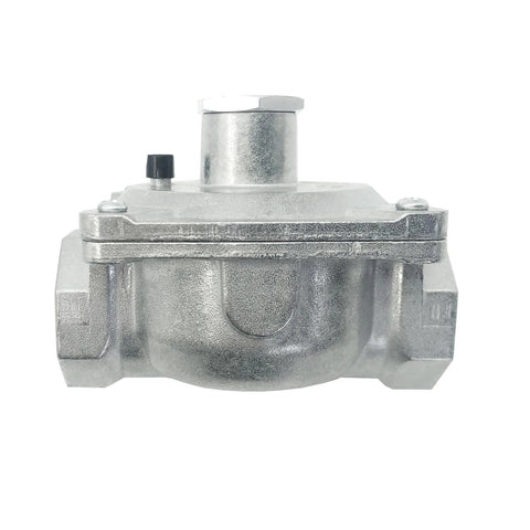 Front view of natural gas pressure regulator with 3/4 in FNPT inlet, silver metal finish, for grills and generators
