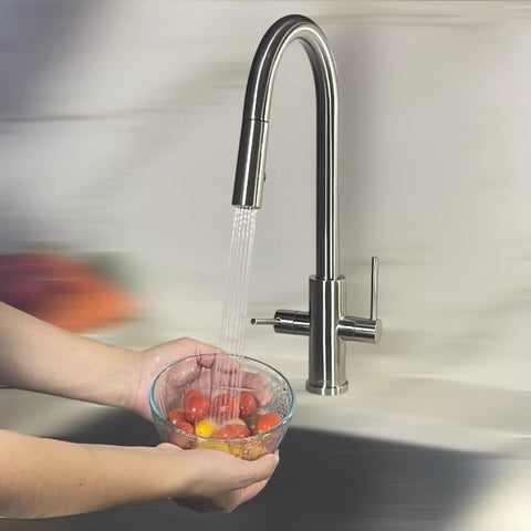 Brushed Nickel Kitchen Faucet With Pull Down Sprayer, Two Spray Modes For Splash Free Aerated Stream And Powerful Rinse in use