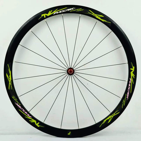 Rugged 700C Carbon Fiber Wheelset with 40mm Depth Matte Aluminum Rim CV Brakes, quick release hub, road bike ready.