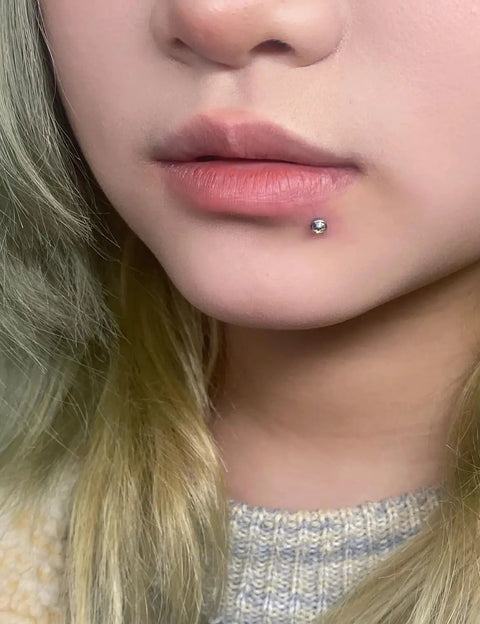 16G Lip Labret Monroe Medusa Ashley Nose Ring Set In 316L Surgical Steel Silver For Women Men, Snake Bite Tragus Helix Cartilage Piercing Jewelry, Barbell Style, 6mm 8mm 10mm 12mm Lengths, silver lip stud on model