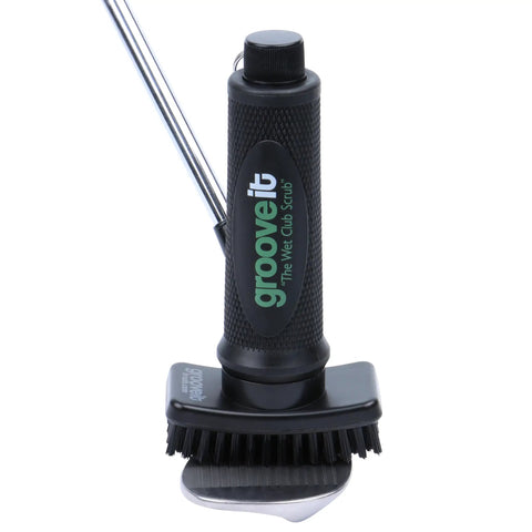 Wet Club Scrub Golf Water Brush with Anti Leak Design showing magnetic nylon bristle head and handle for easy cleaning.