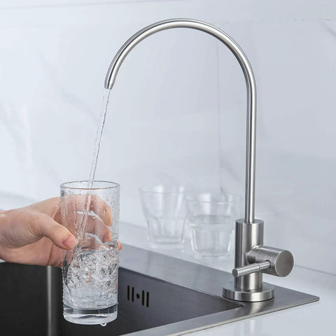 Reverse Osmosis Drinking Water Faucet For Non Air Gap Filtration Systems Modern Stainless Steel Kitchen RO Faucet dispensing water